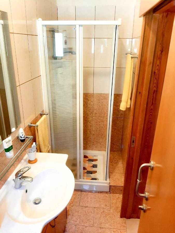 Kellaki Cottage - 2 Bedroom With Pool, Sleeps 6 Exterior photo